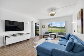 830 Greensward Ct Unit 107H, Delray Beach, FL 33445