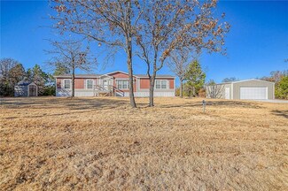 84 Vera Place, McLoud, OK 74851