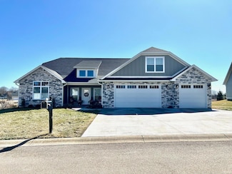 805 Spyglass Dr, Perry Township, IN 47421
