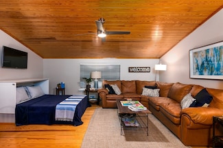 6804 River Rd, New Braunfels, TX 78132
