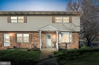 321 E Lancaster St, Red Lion, PA 17356