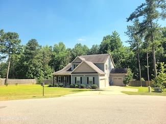 265 Almond Dr, Carthage, NC 28327