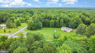 1206 Chopping Rd, Mineral, VA 23117