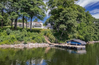 4064 Harbor Rd, Shelburne, VT 05482