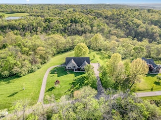 2853 Anson Ln, Petersburg, KY 41080