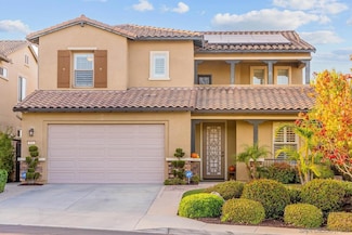 542 Adobe Estates Dr, Vista, CA 92083