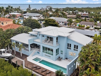 705 Jungle Queen Way, Longboat Key, FL 34228
