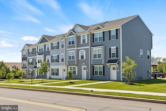 1201 Walnut Bottom Rd Unit 826, Carlisle, PA 17015
