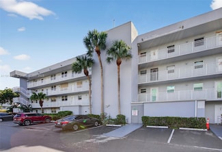 115 Royal Park Dr Unit 2C, Oakland Park, FL 33309