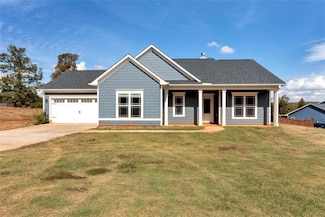 482 N Point Cir, Hartwell, GA 30643