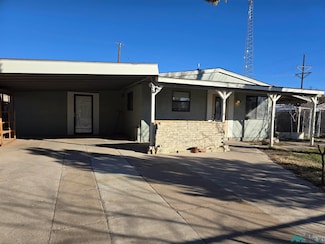 1501 Pecan Dr, Roswell, NM 88201