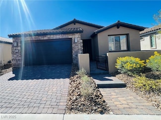 223 Sun Glaze Ave, Henderson, NV 89011