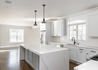 10 Dogwood Dr, Kingston, MA 02364