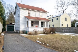 51 Riverdale Rd, Wellesley Hills, MA 02481