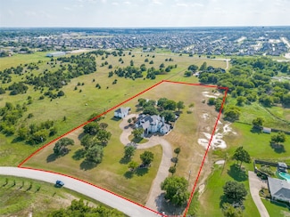 311 Spring Creek Dr, Waxahachie, TX 75165
