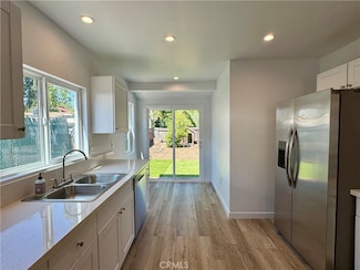 13845 Moorpark St, Sherman Oaks, CA 91423