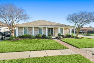 4525 Stella Dr, Meraux, LA 70075
