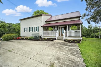 1371 Spider Ridge Rd, Parkersburg, WV 26104