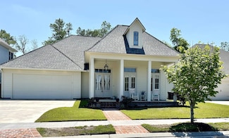 1930 Sugar Cane Ln, Baton Rouge, LA 70810