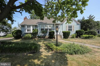 217 High St, Glendora, NJ 08029