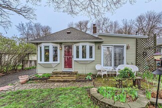 1132 N Shore Dr, Forest Lake, MN 55025