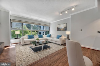 777 7th St NW Unit 821, Washington, DC 20001