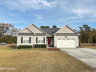 216 Beaver Dam Dr, Clinton, NC 28328