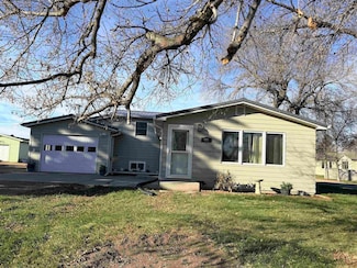 521 Berthold St, Berthold, ND 58718