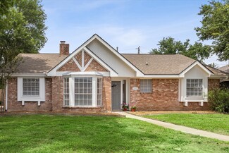 7606 Twin Hills Dr, Houston, TX 77071