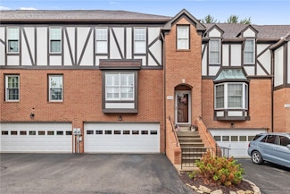 309 Kingsberry Cir Unit 309, Pittsburgh, PA 15234