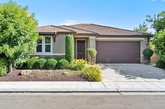 3877 Bellaire Ave, Clovis, CA 93619