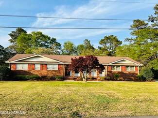 134 Kimberly Dr, Clinton, NC 28328