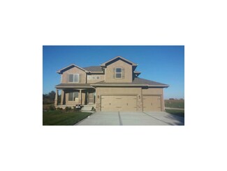 12510 S Fox Den, Lees Summit, MO 64086