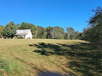 681 Mullinax Rd, Jasper, GA 30143