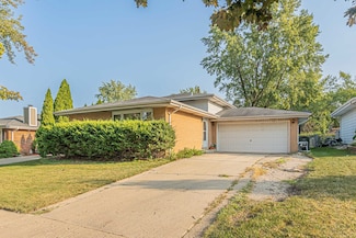 827 E Marshall Ct, Palatine, IL 60074