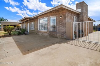 2202 E Honeysuckle St, Tucson, AZ 85706