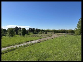 30506 Lake St, Macon, MO 63552