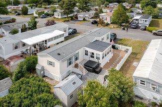 15 Alfred St, Wareham, MA 02538