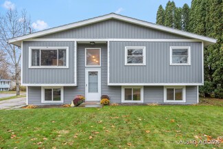 1005 W Main St, Middleville, MI 49333