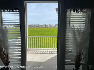12967 Townsend Dr Unit 512, Grand Ledge, MI 48837