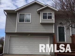 1715 25th Ave, Rock Island, IL 61201