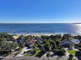2527 W 9th St, Panama City, FL 32401