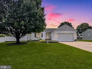 23 Norlaine Dr, Cookstown, NJ 08511