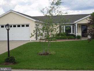 740 Union Ct, Pine Grove, PA 17963