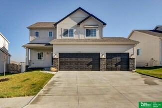 17002 Huntington Ave, Douglas, NE 68116