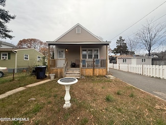 631 Mckinley Ave, Toms River, NJ 08753