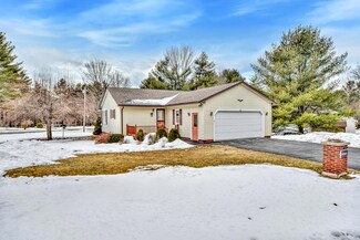 4 Mckenna Dr, Randolph, ME 04346