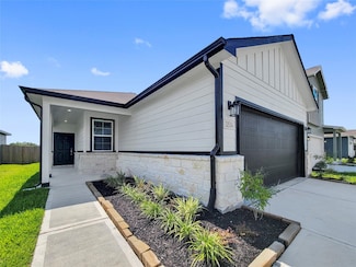 11526 Prosperity Dr, Crosby, TX 77532