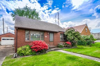 2648 26th St NW, Canton, OH 44718