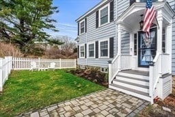 311 Mill St, Haverhill, MA 01830